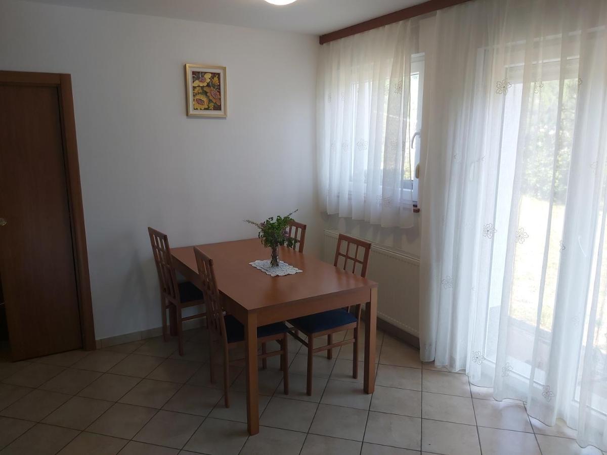 Apartments Petrin Толмин Екстериор снимка