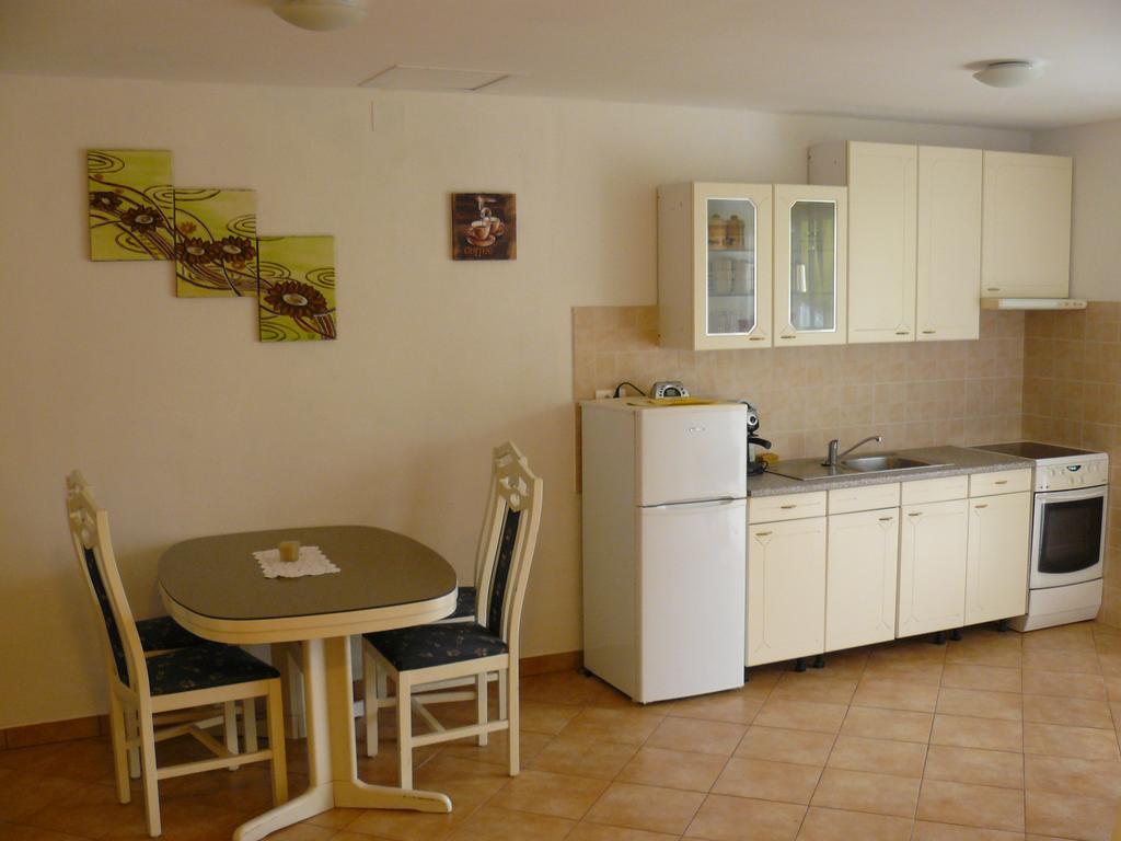 Apartments Petrin Толмин Екстериор снимка